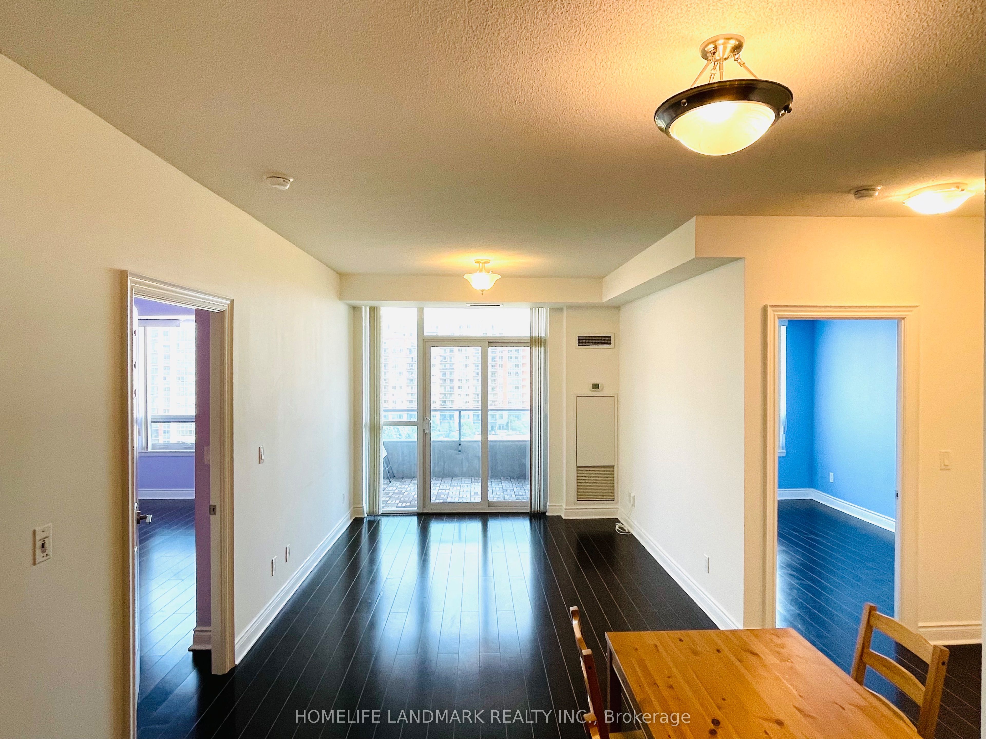 23 Cox Boulevard 961