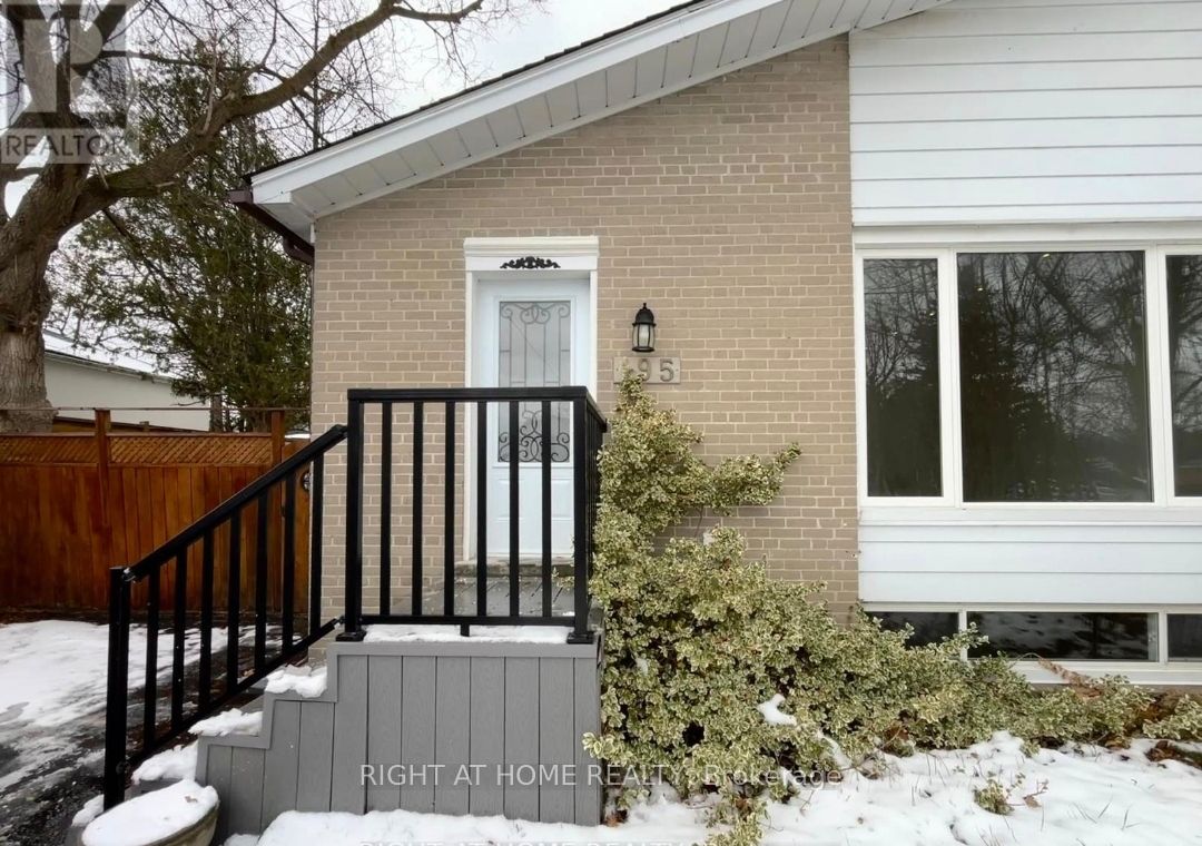 195 Taylor Mills Drive N Upper