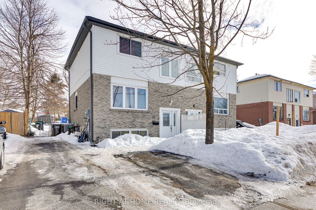 Photo of 23 Carlton Road, Barrie, ON L4M 5K8 (MLS # S12871836)