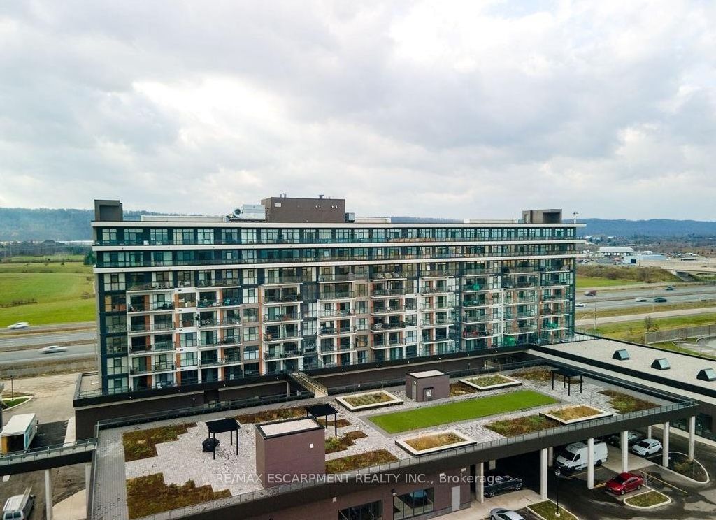 Photo of 560 North Service Road #810, Grimsby, ON L3M 0G1 (MLS # X12526054)