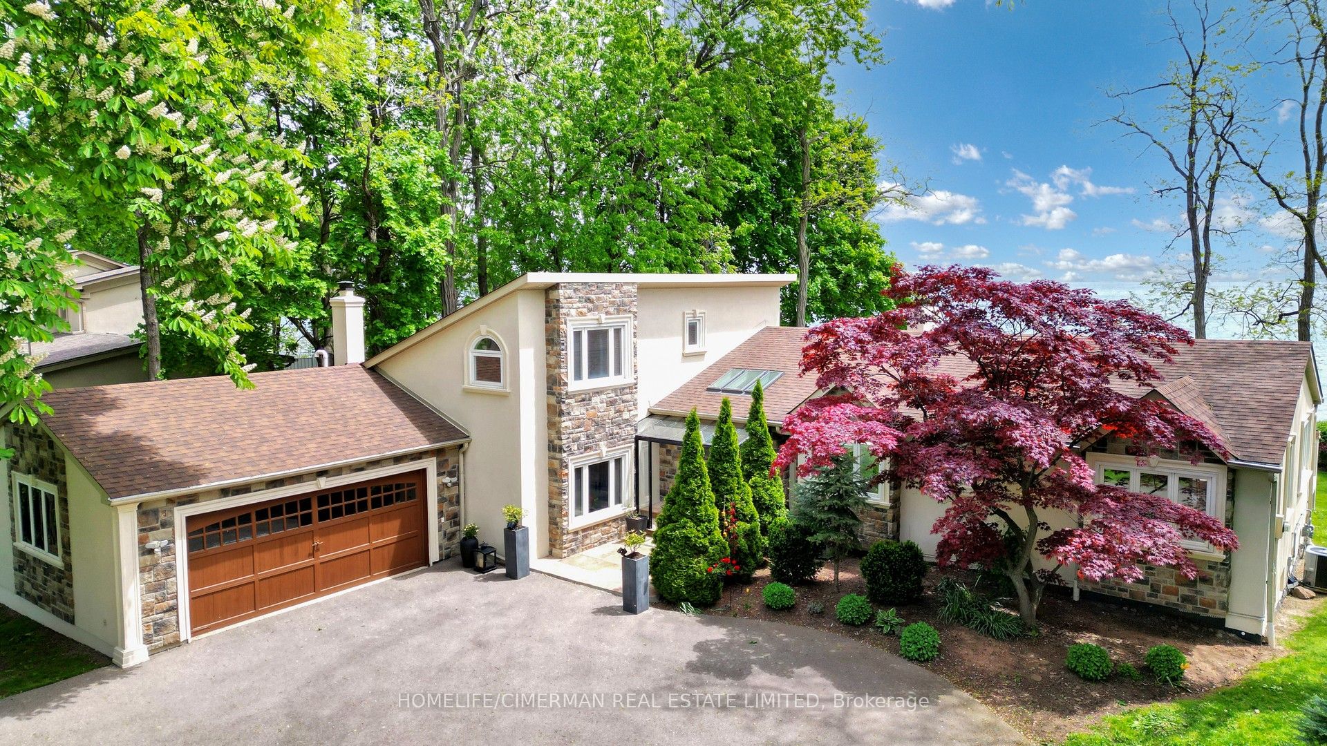 3346 Lakeshore Road W