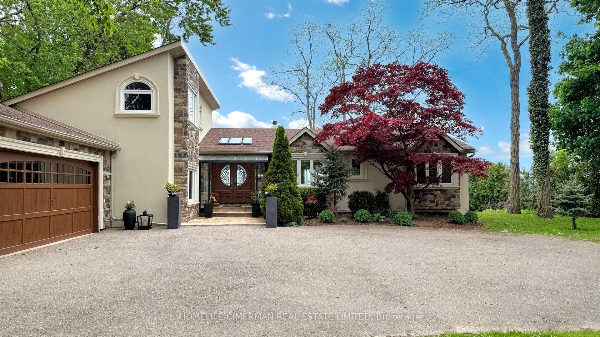 3346 Lakeshore Road W