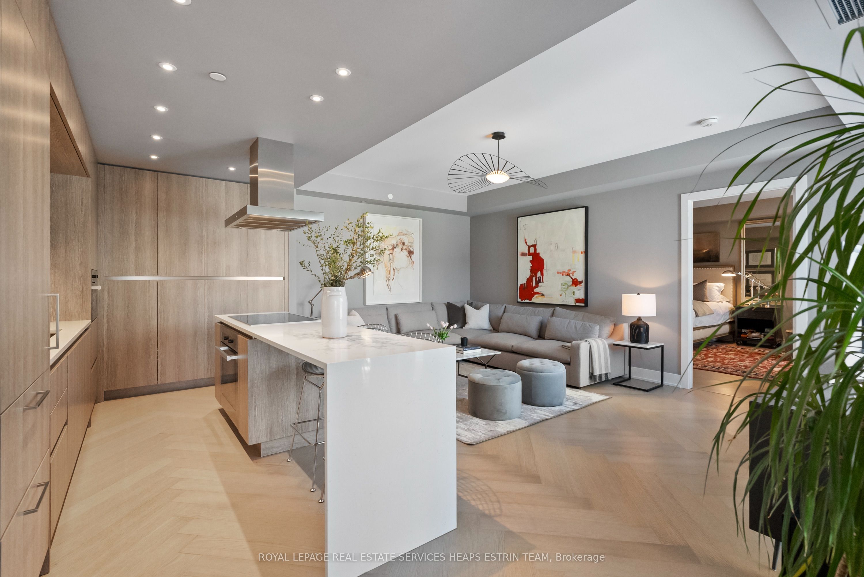 6 Jackes Avenue 301