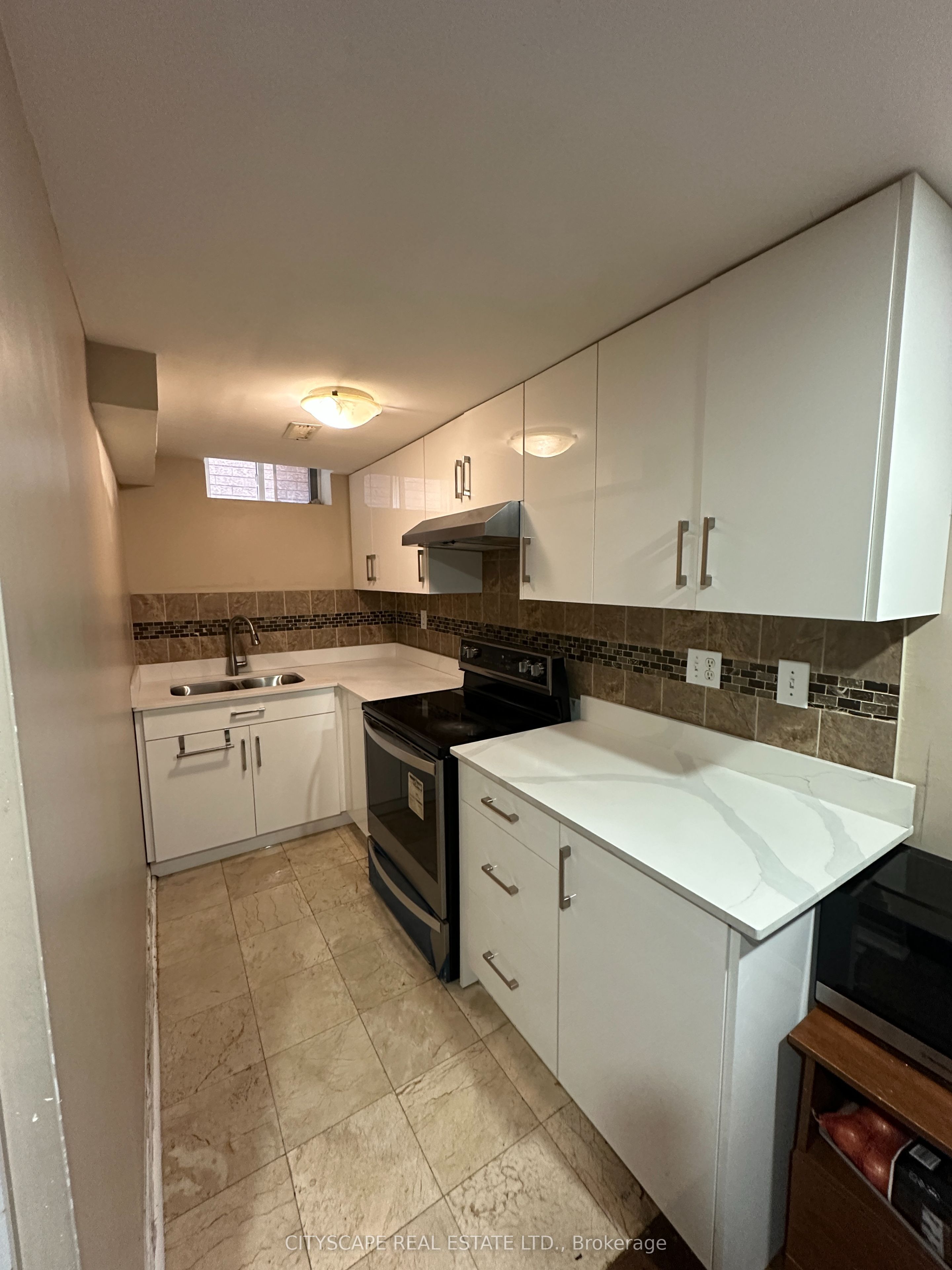1838 Bridlington Court Bsmt