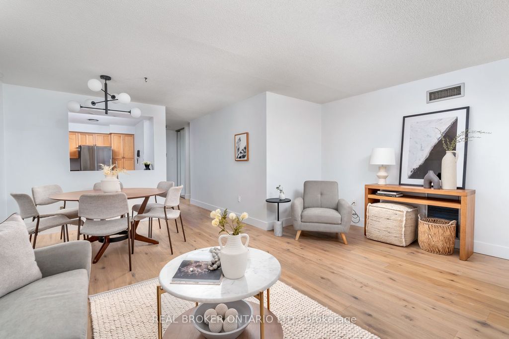 Photo of 3845 Lake Shore Boulevard W #1601, Toronto, ON M8W 4Y3 (MLS # W13024194)