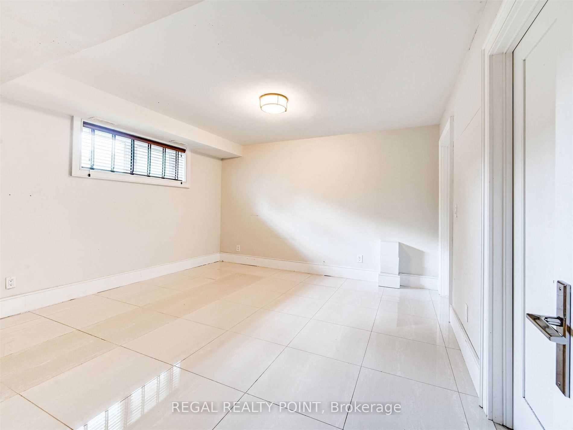 63 Burrows Avenue BASEMENT UNIT