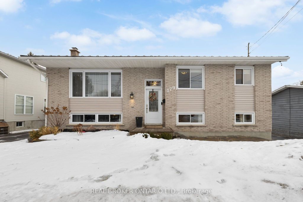 Photo of 179 Wellington Street, Carleton Place, ON K7C 1B4 (MLS # X12700434)