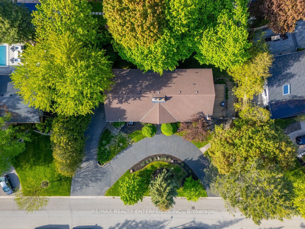 625 Sir Richards Road