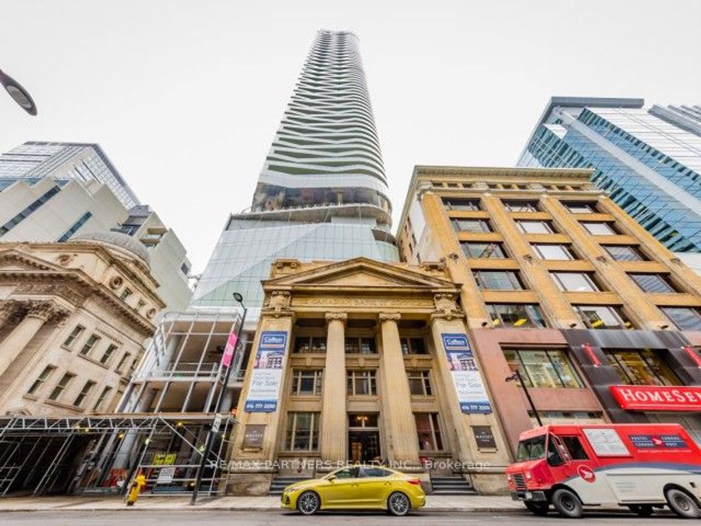 Photo of 197 Yonge Street #1704, Toronto, ON M5B 1M4 (MLS # C12338273)