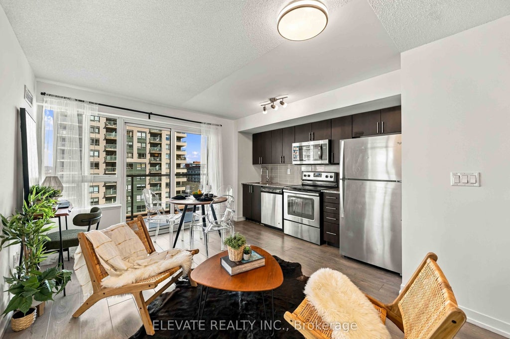 Photo of 1420 Dupont Street #814, Toronto, ON P1B 8Z4 (MLS # W14093230)