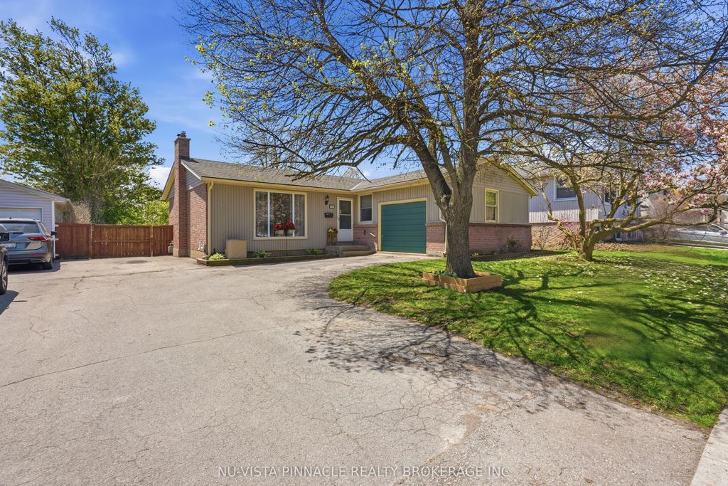 Photo of 109 Brixham Crescent, London South, ON N6K 1K9 (MLS # X13109114)