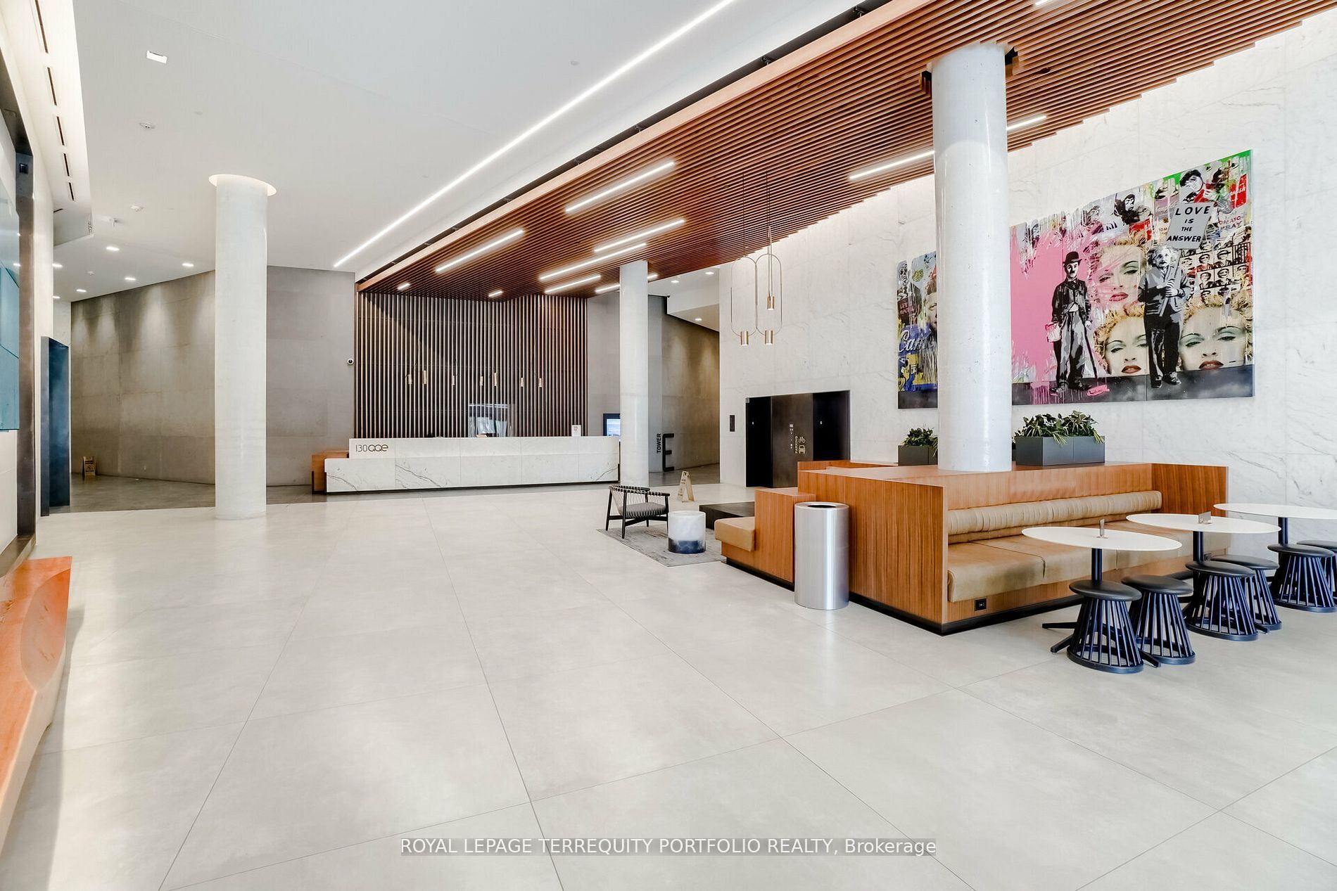 130 Queens Quay E 1220