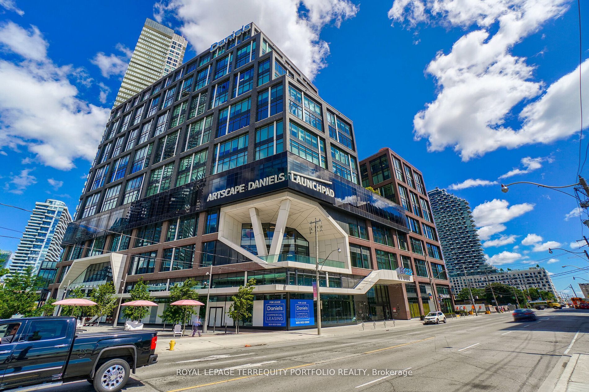 130 Queens Quay E 1220