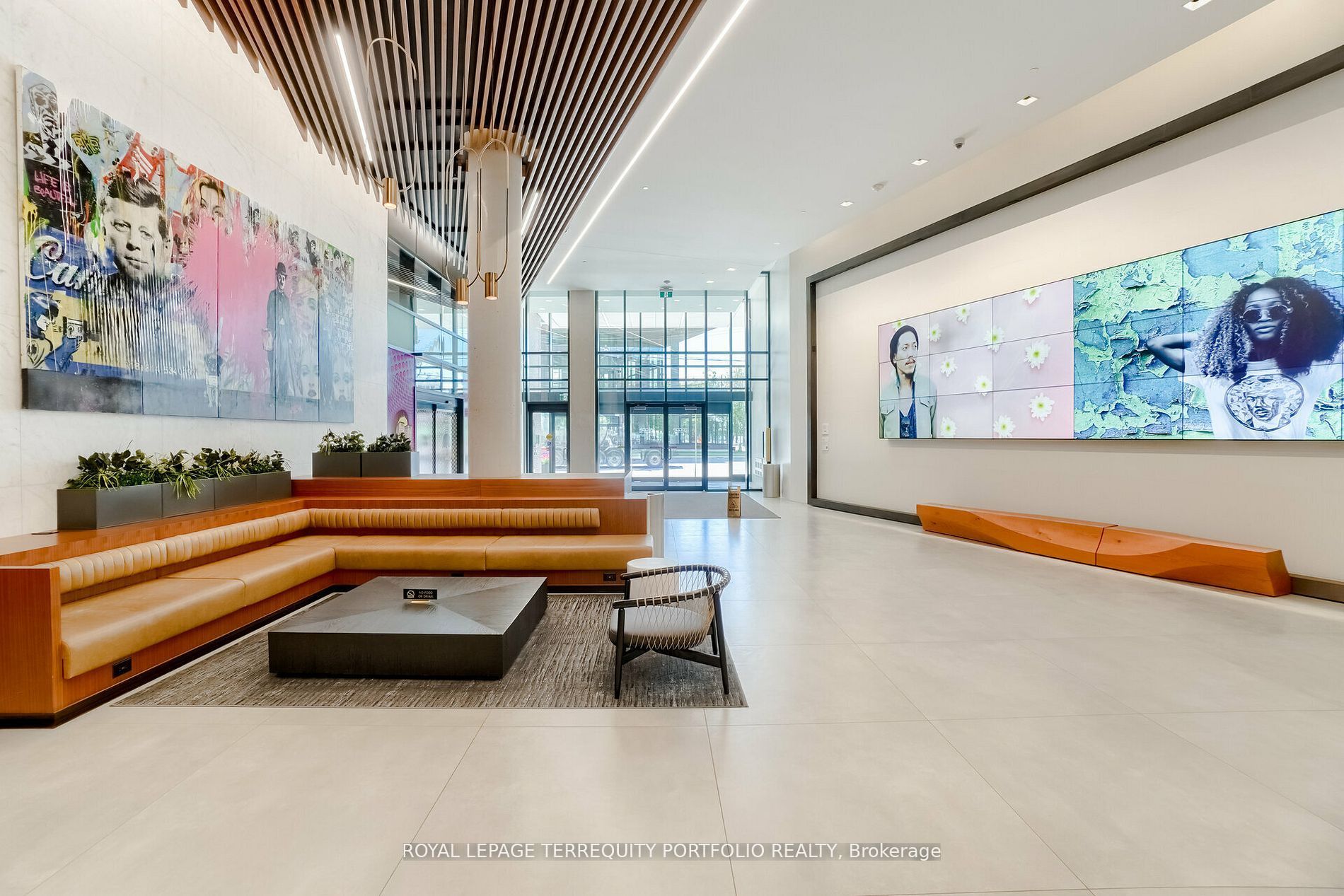 130 Queens Quay E 1220