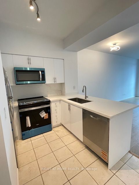 219 Fort York Boulevard 2506