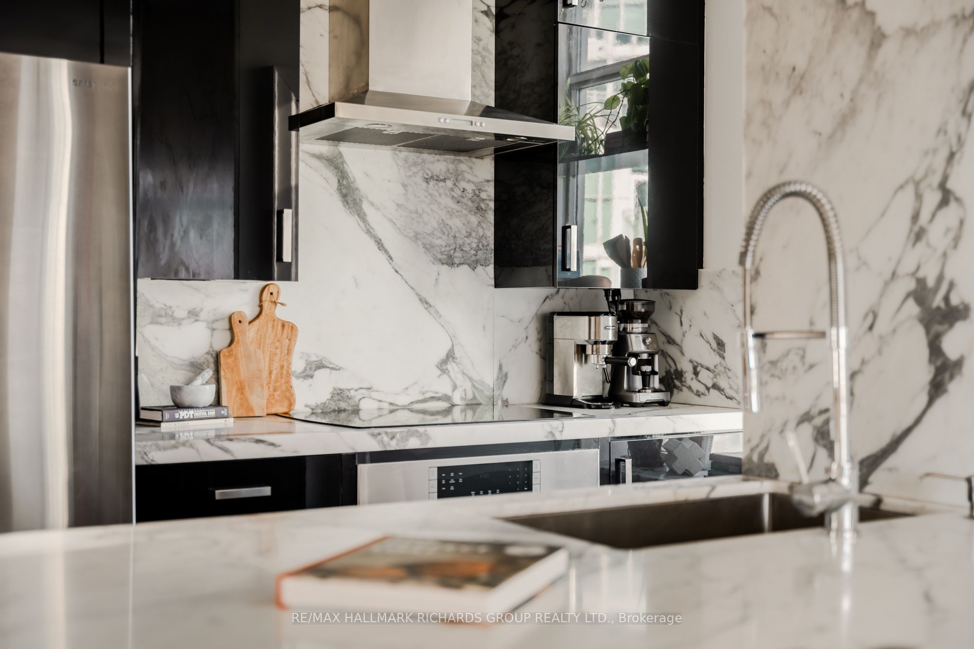 5 Marine Parade Drive 909