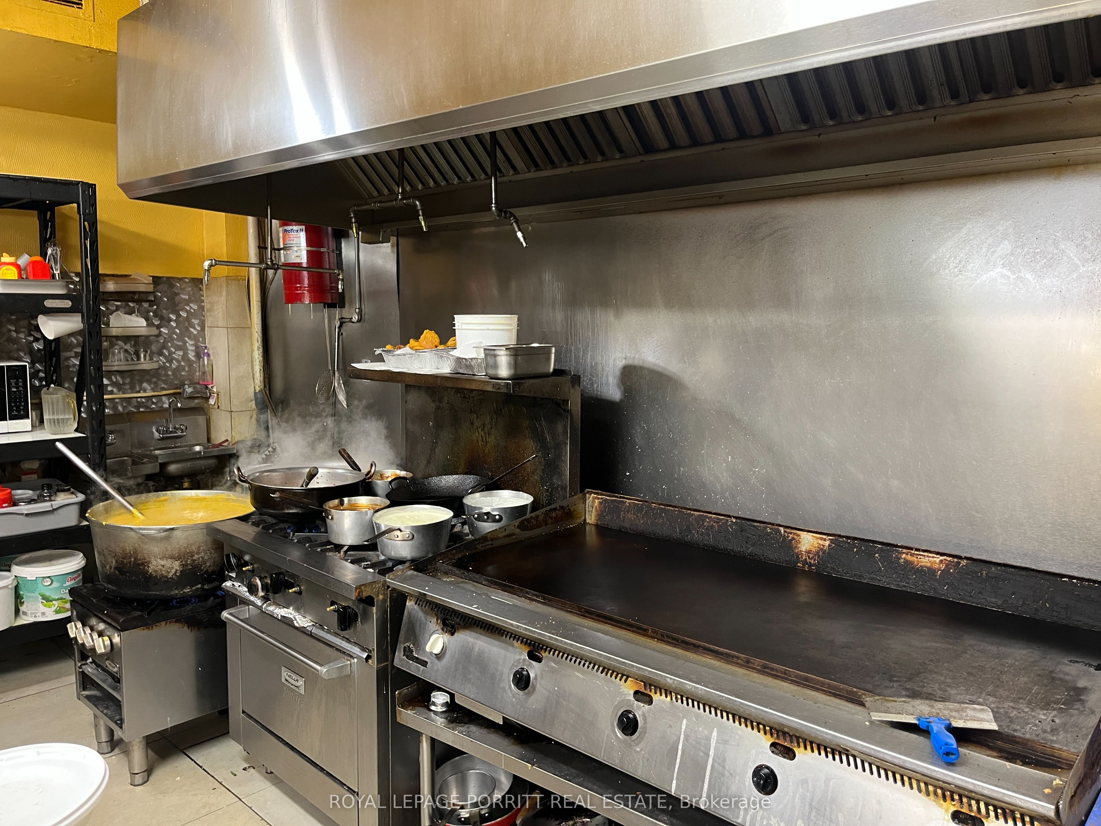 2633 Eglinton Avenue E