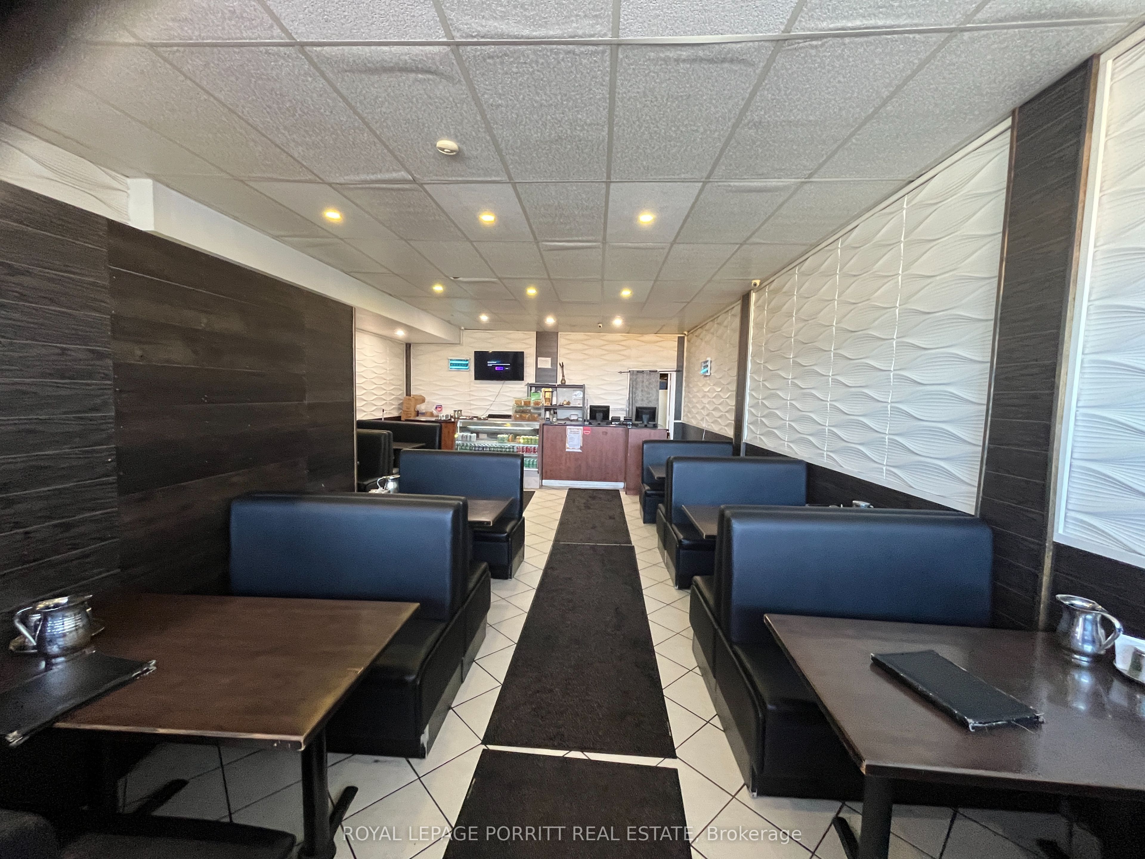 2633 Eglinton Avenue E