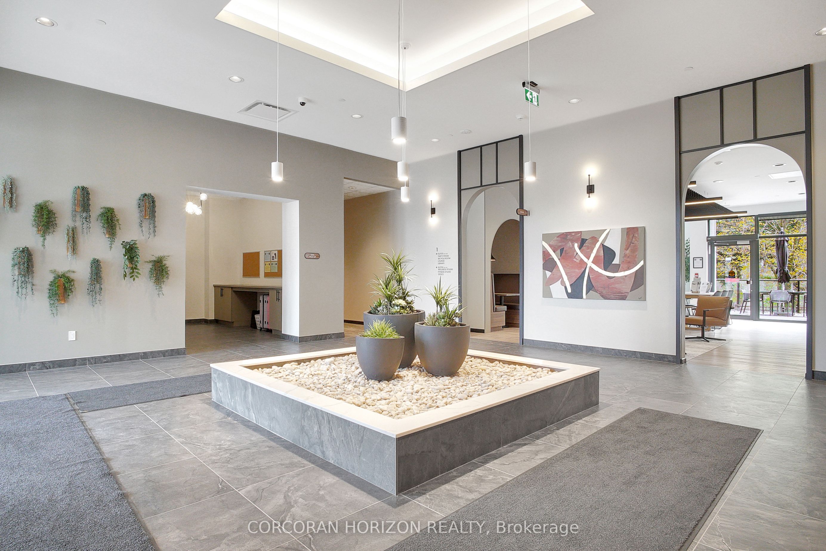 525 New Dundee Road 715