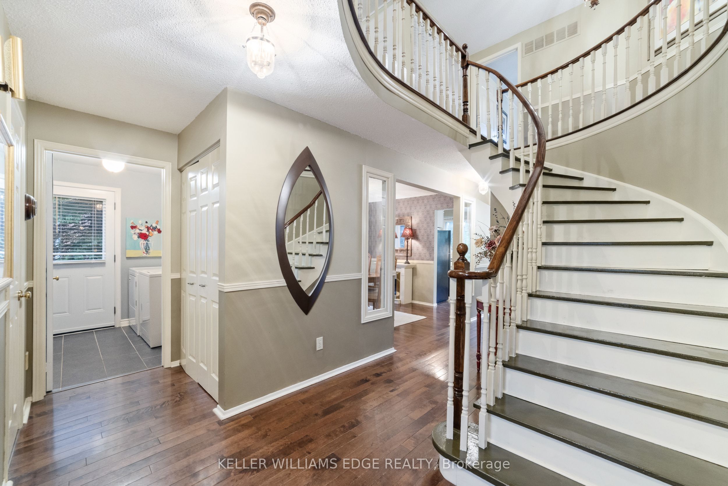 2095 Fallingbrook Court