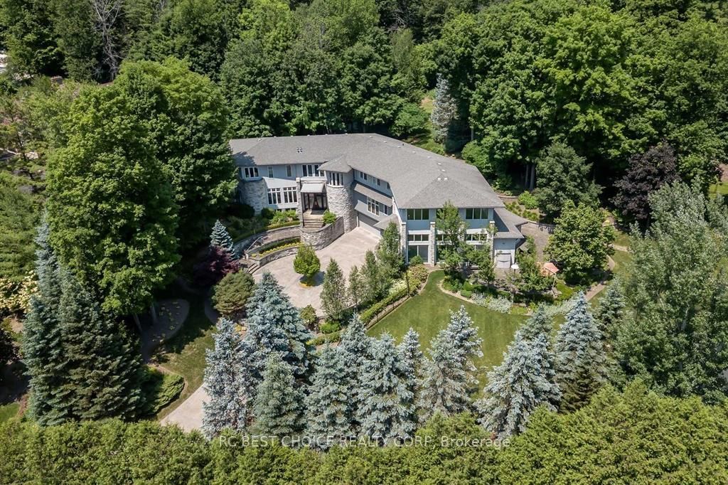 Photo of 76 Silver Fox Place, Vaughan, ON L6A 1G2 (MLS # N12654158)