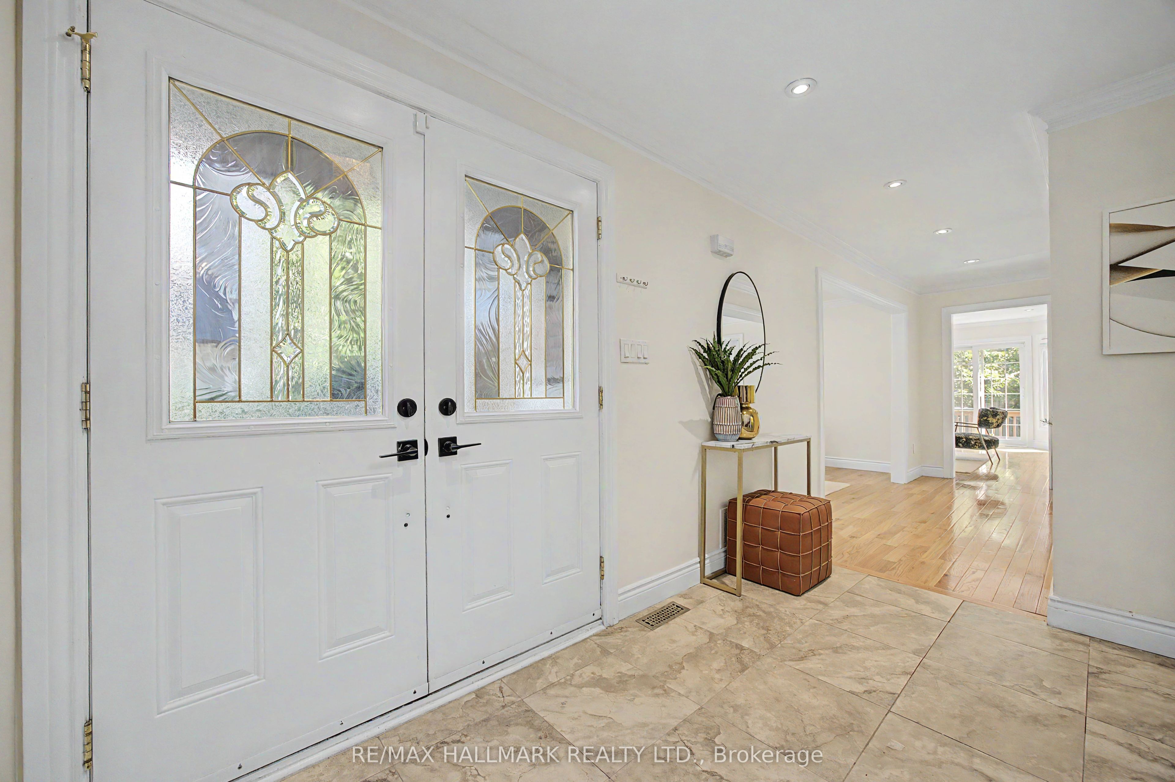 329 Kingsbridge Garden Circle