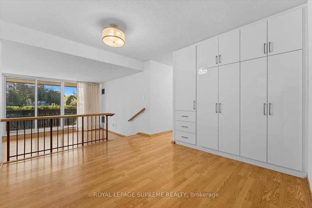 Photo of 270 Scarlett Road #107, Toronto, ON M6N 4X7 (MLS # W12457945)