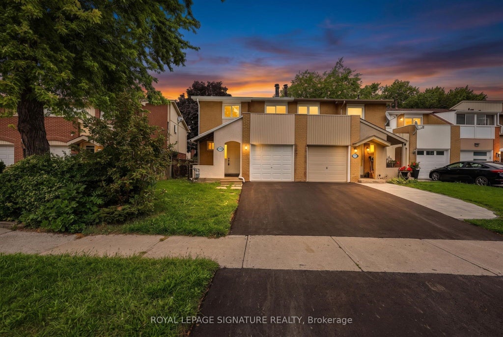 Photo of 5950 Chidham Crescent, Mississauga, ON L5N 2R9 (MLS # W13751456)