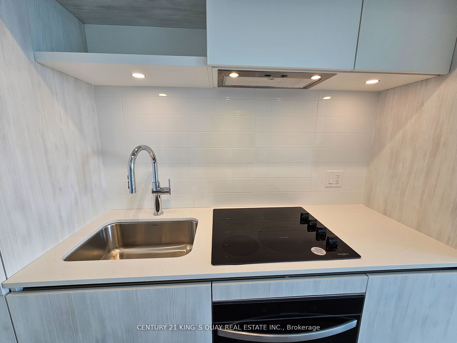 2 David Eyer Road 630