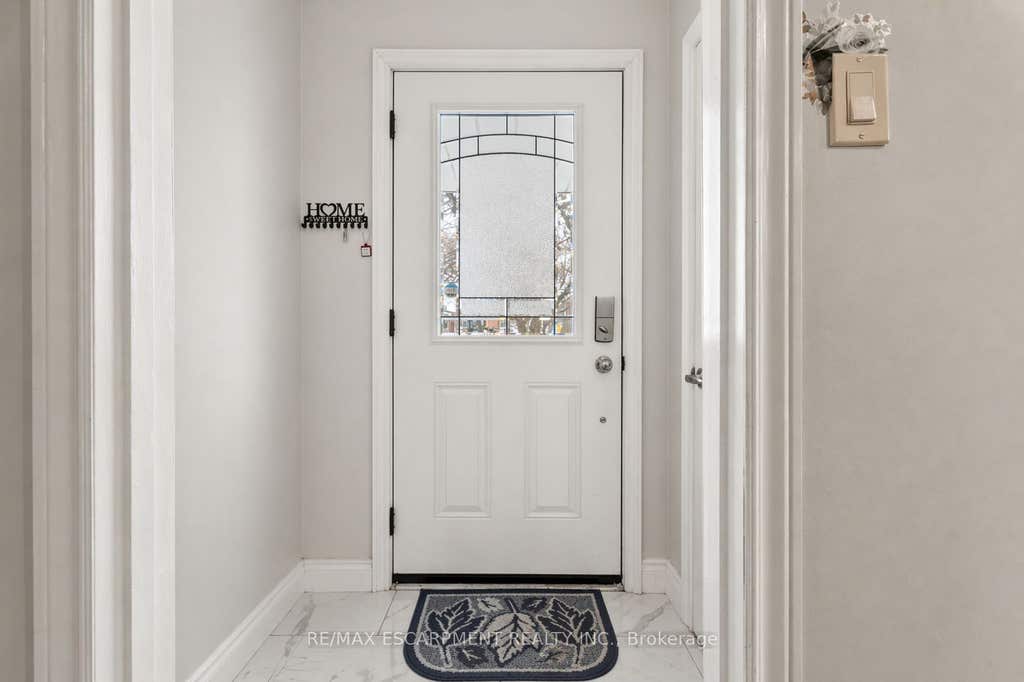 Photo of 557 Lake Street, St. Catharines, ON L2N 4J1 (MLS # X13588644)