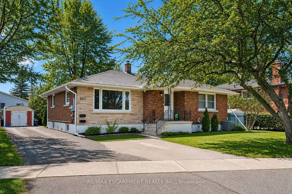 Photo of 557 Lake Street, St. Catharines, ON L2N 4J1 (MLS # X13588644)