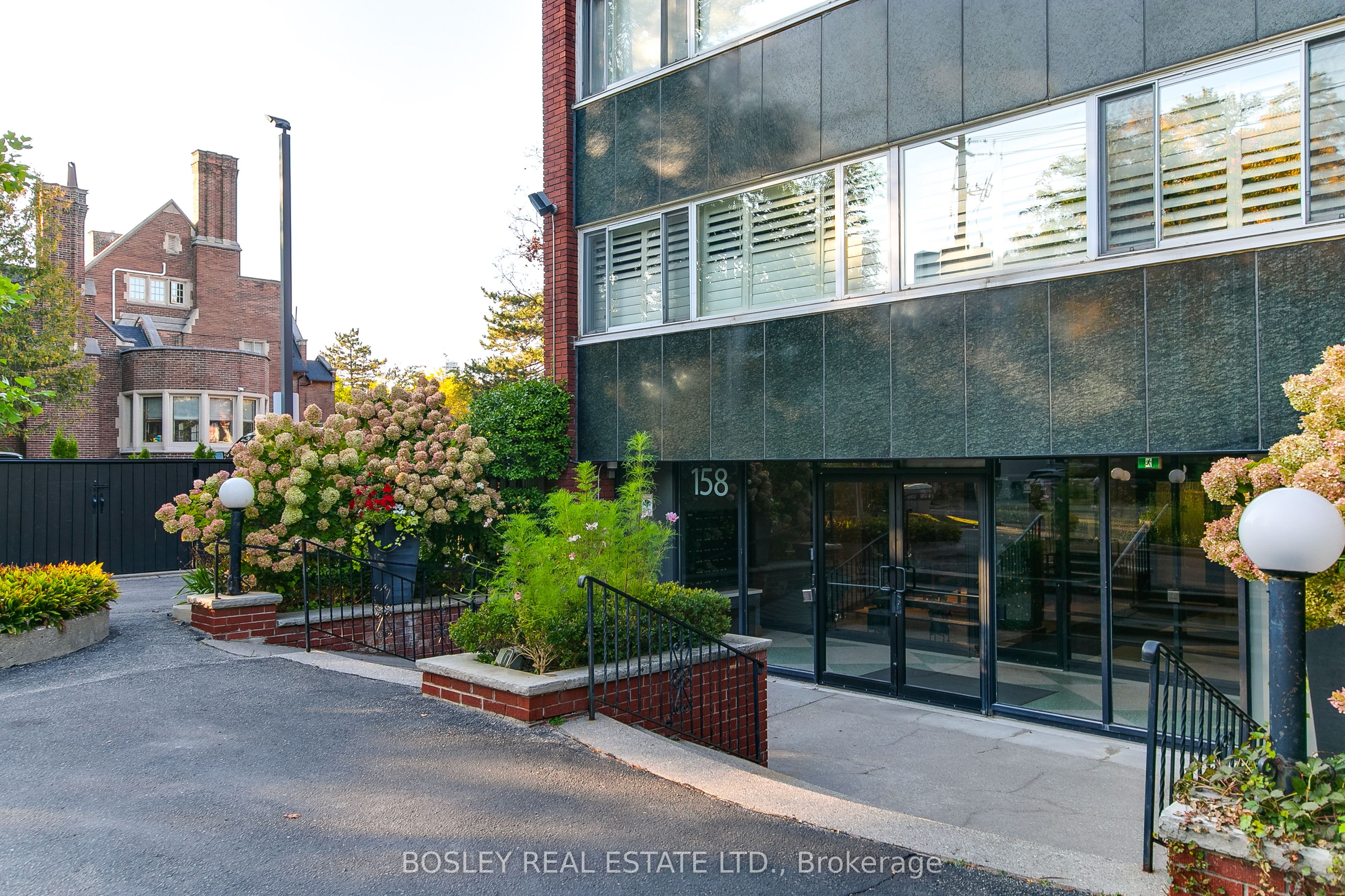 158 Crescent Road 404