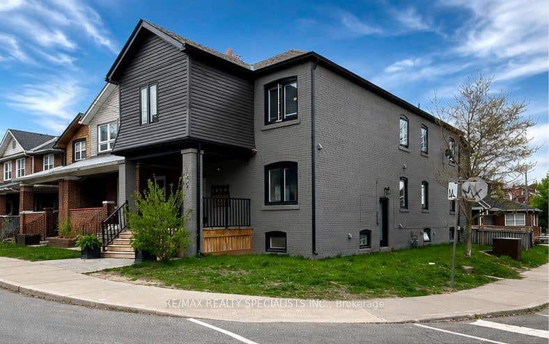 Photo of 1659 Gerrard Street E, Toronto, ON M4L 2A9 (MLS # E13689622)