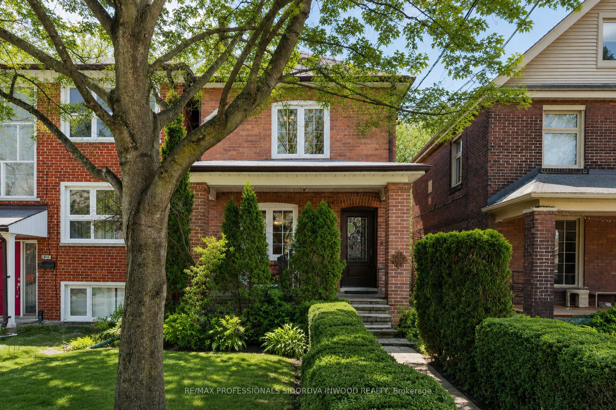 Photo 1 of 30 — 11 Winfield Avenue, Toronto, ON M6S 2J7