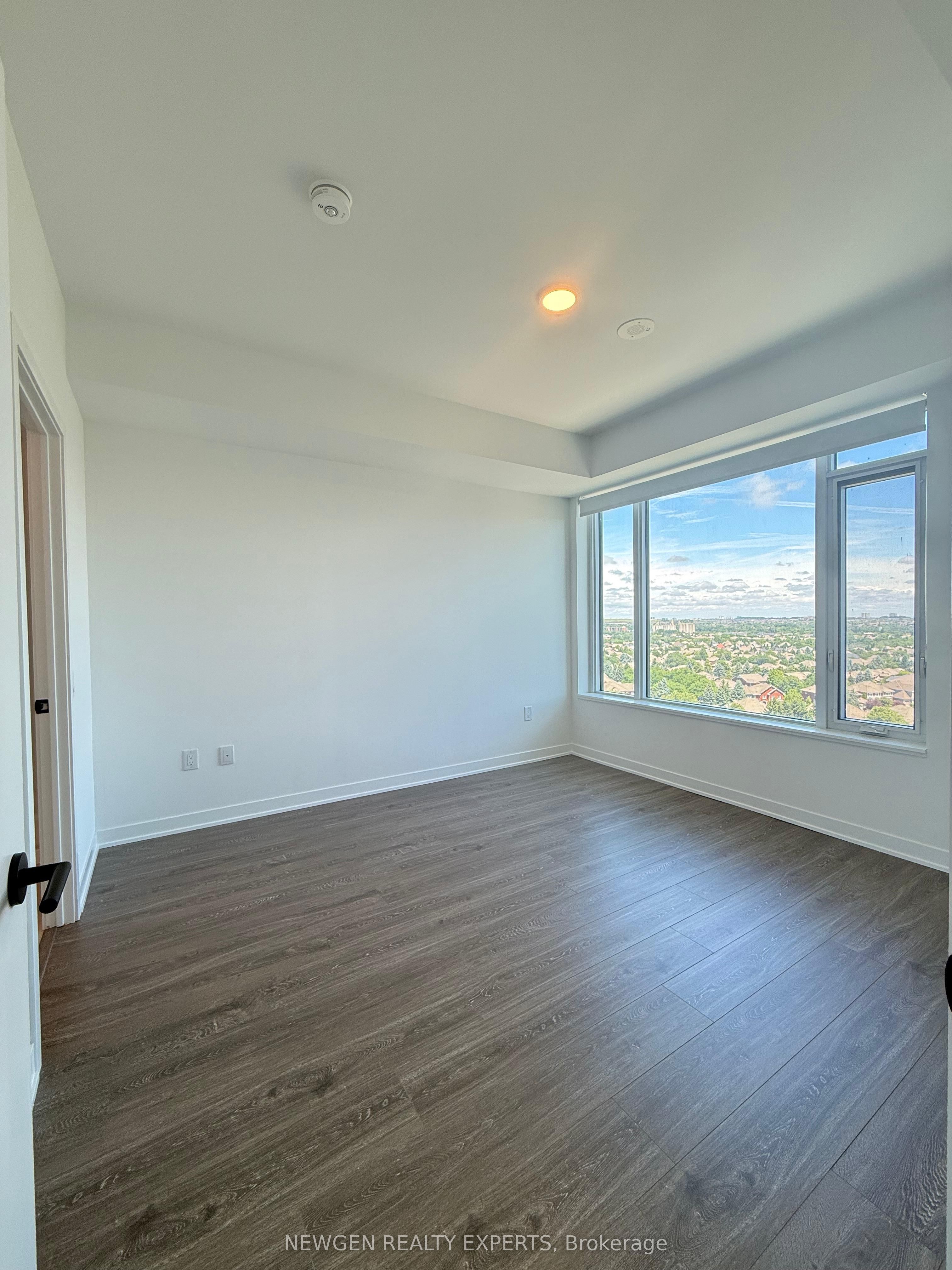2495 Eglinton Avenue W 1203