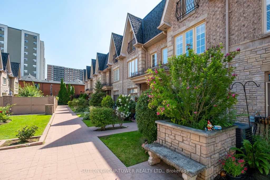 Photo of 544C Scarlett Road, Toronto, ON M9P 2S2 (MLS # W12369008)
