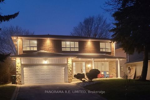 100 Poplar Heights Drive Toronto ON M9A 4Z4