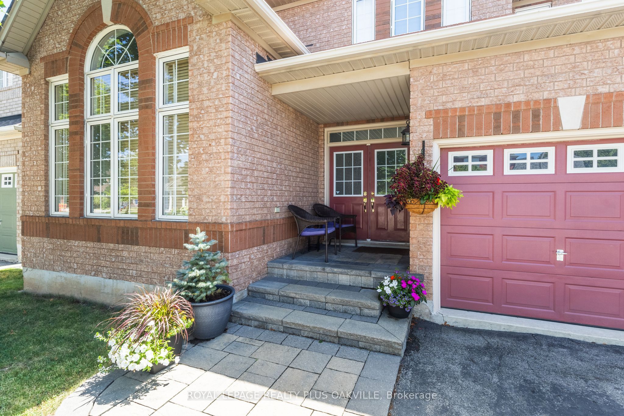 2254 Dunforest Crescent