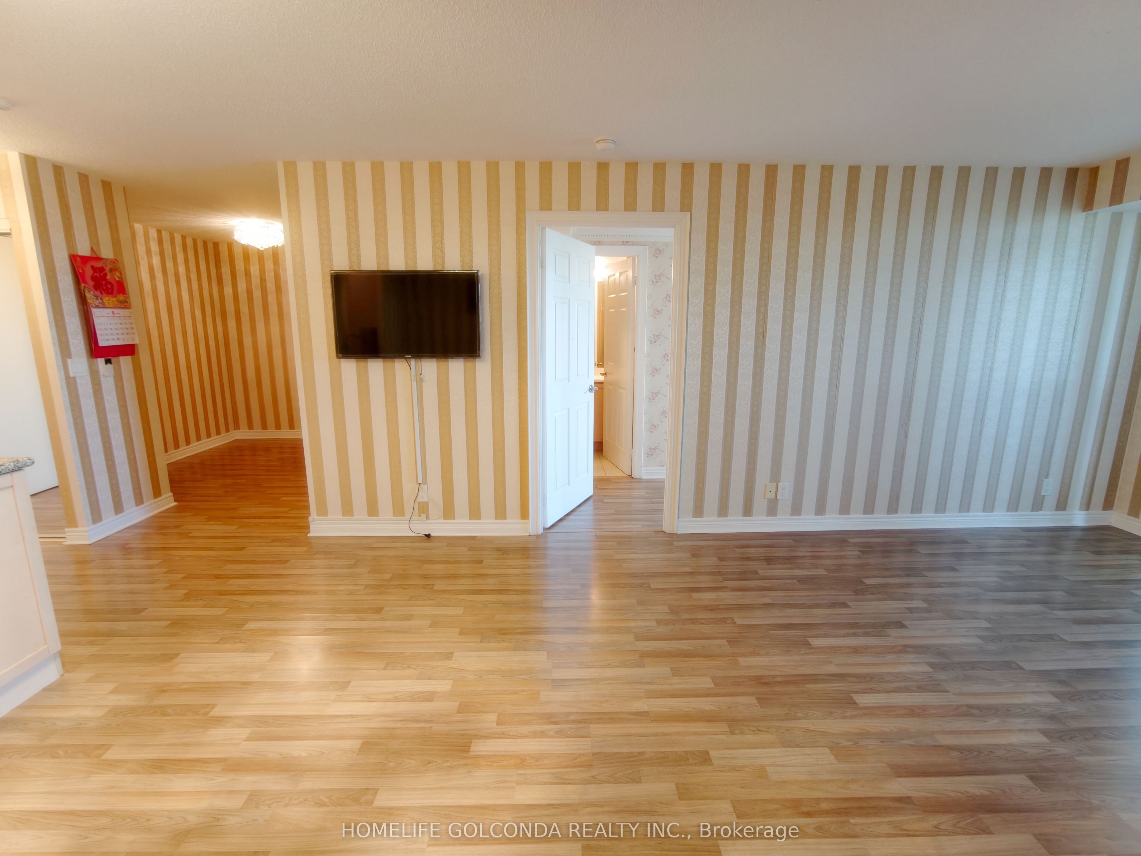 33 Cox Boulevard 720