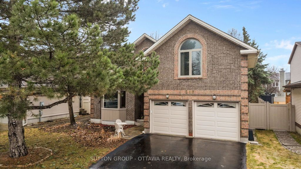 Photo of 540 Des Conifers Crescent, Orleans - Cumberland and Area, ON K4A 3E2 (MLS # X13008268)
