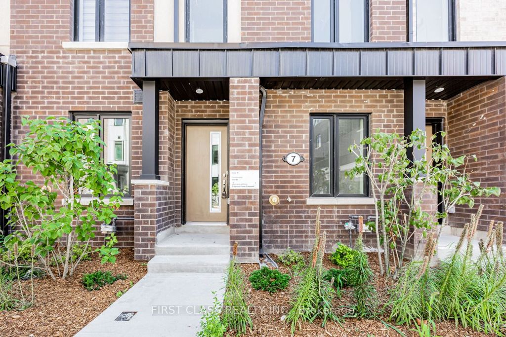 Photo of 7 Spruce Pines Crescent, Toronto, ON M4A 0A9 (MLS # C12401163)