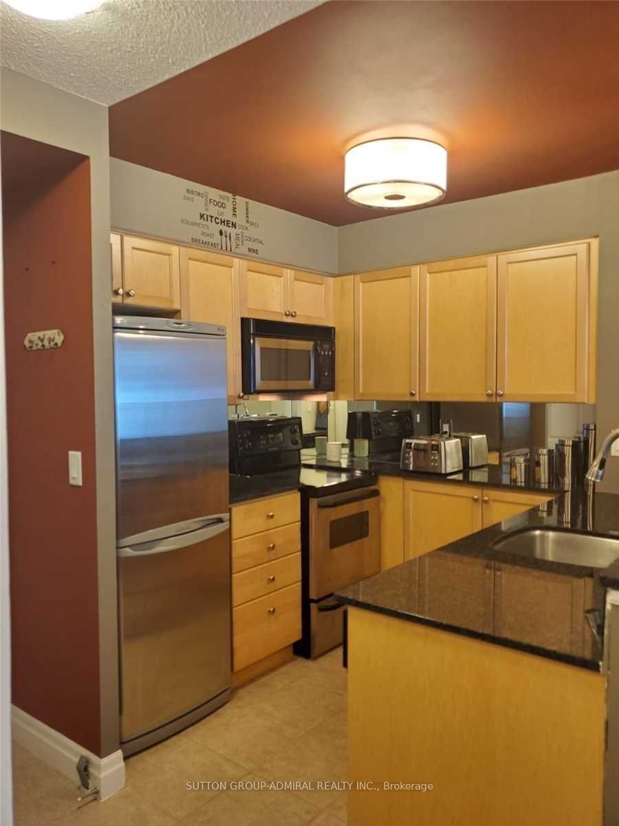 2121 Lake Shore Boulevard 615