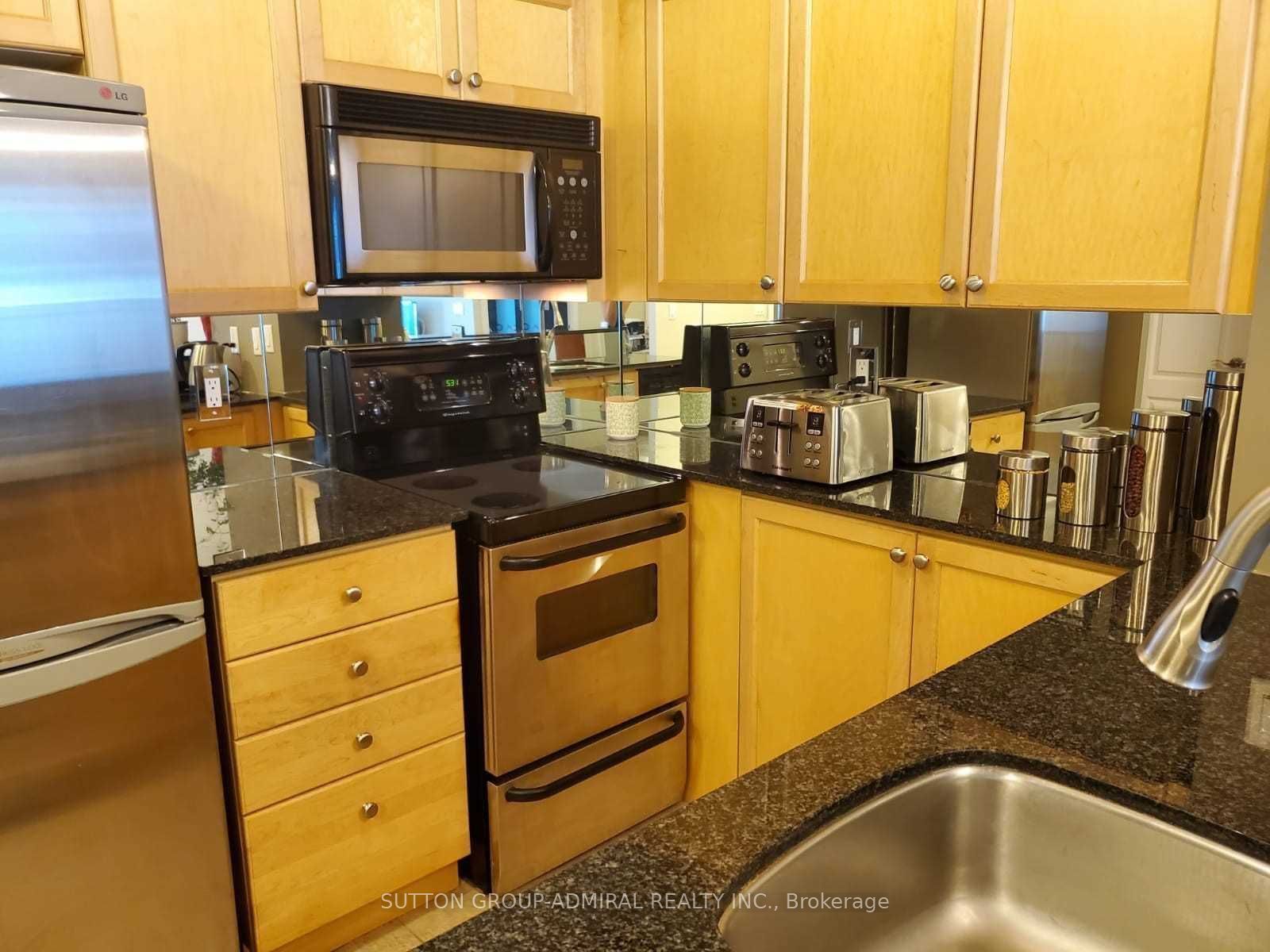 2121 Lake Shore Boulevard 615