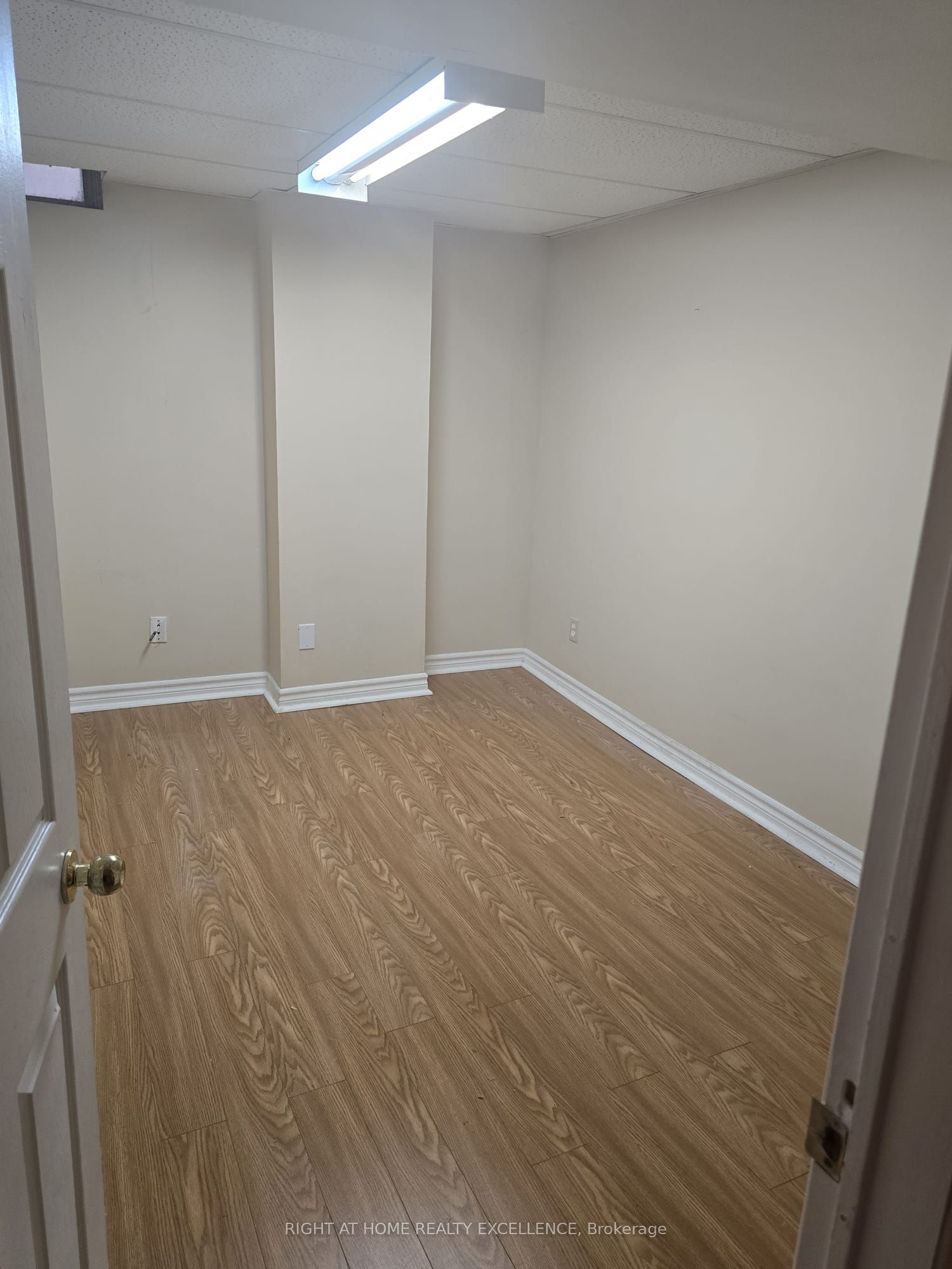 11 Charlton Avenue Basement