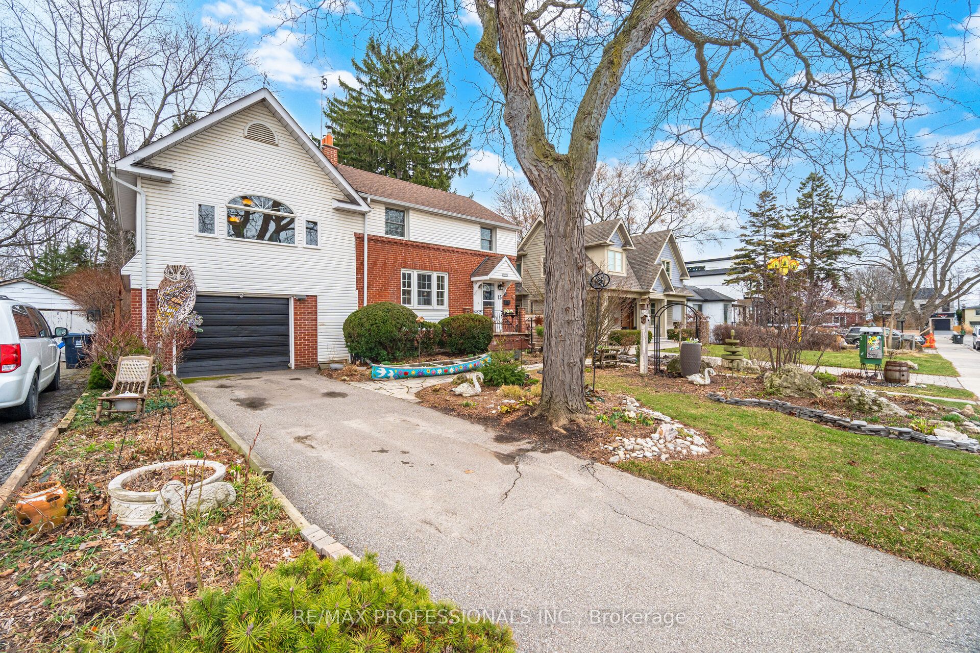 15 Twenty-Seventh Street