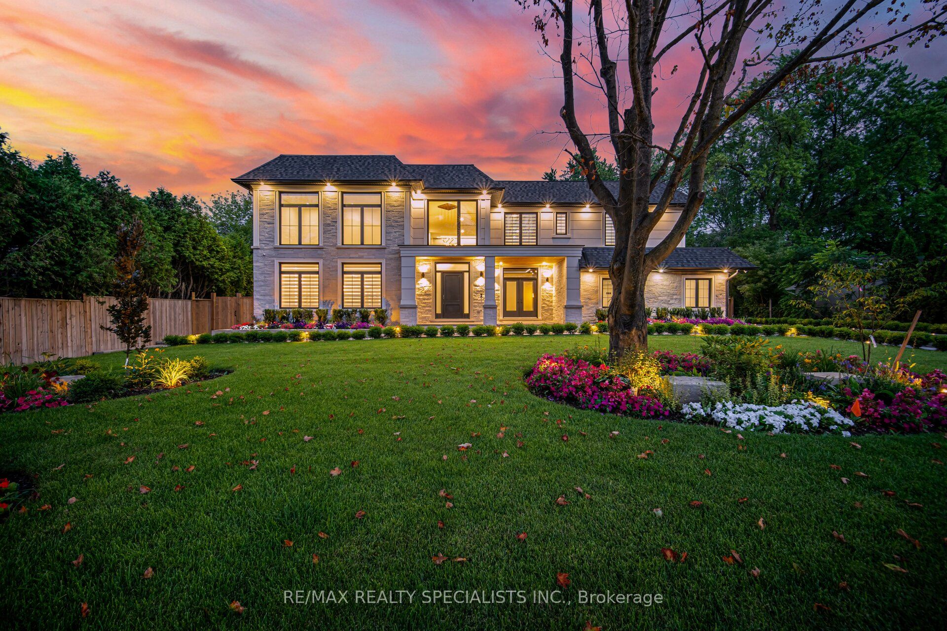 2014 Lakeshore Road W