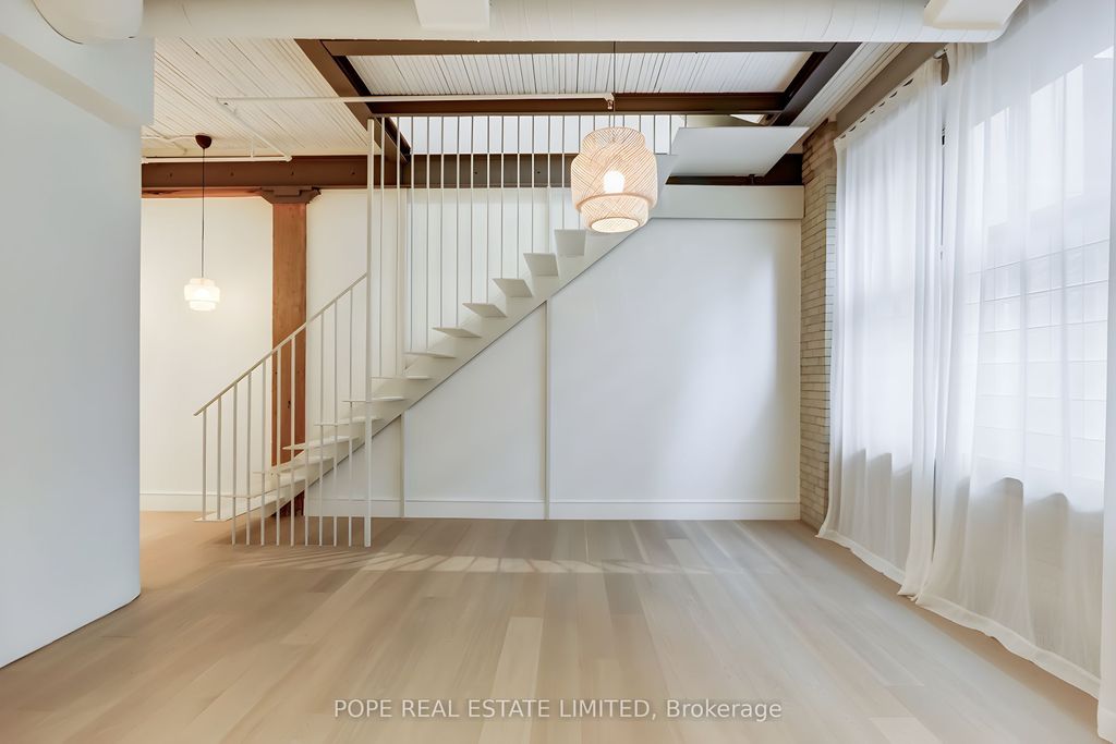 Photo of 781 King Street W #211, Toronto, ON M5V 3L5 (MLS # C12577000)