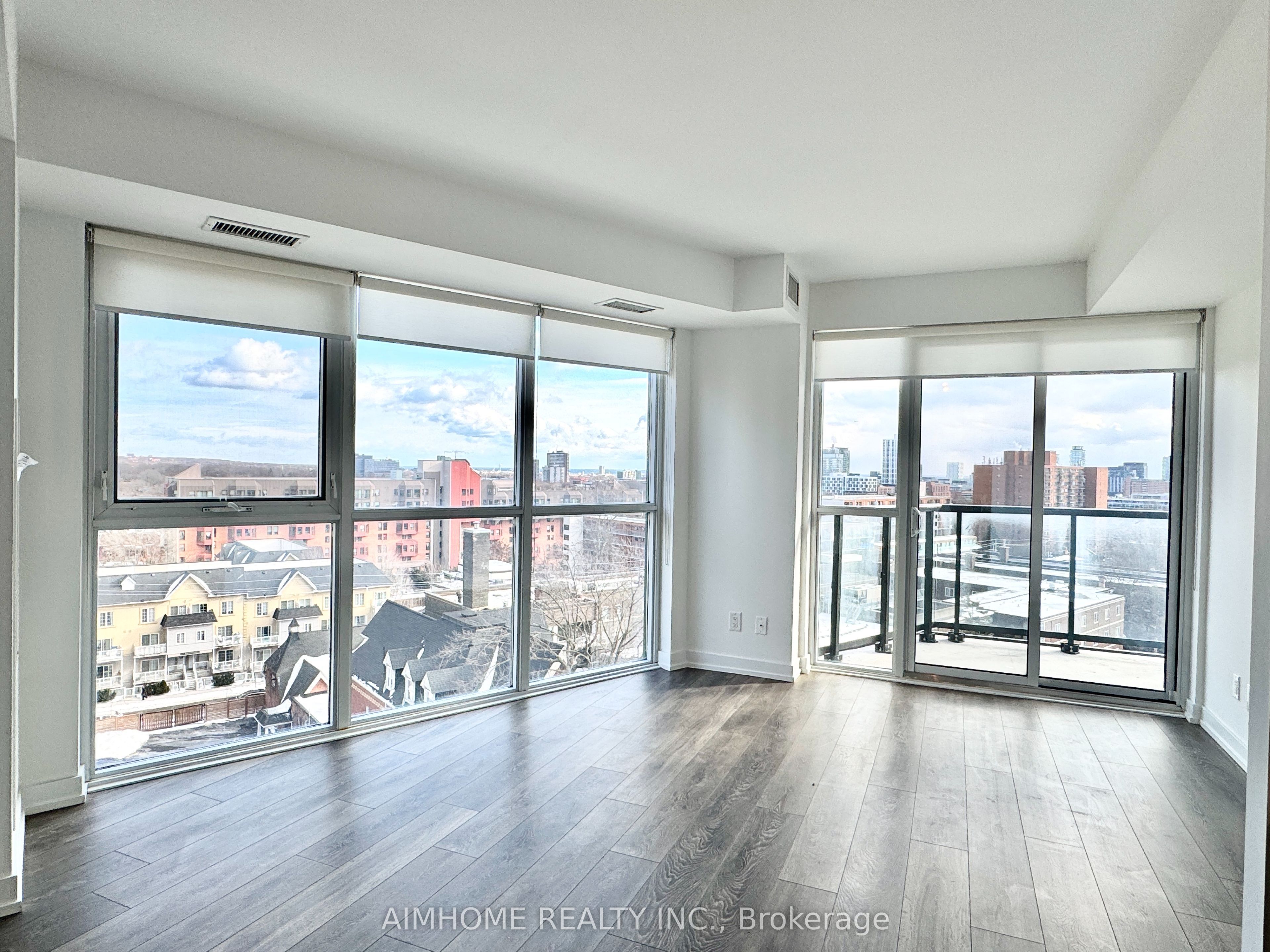 159 Wellesley Street E 704