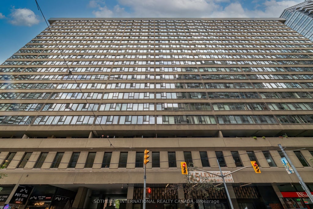 Photo of 45 Carlton Street #1707, Toronto, ON M5B 2H9 (MLS # C13678170)