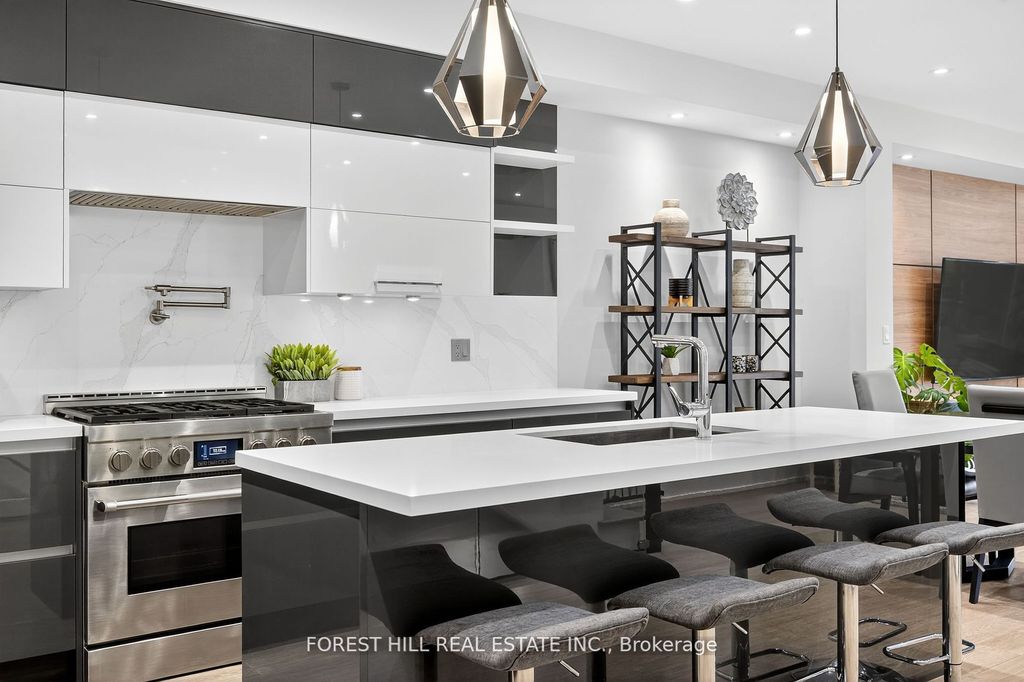 Photo of 272A Beta Street, Toronto, ON M8W 4J1 (MLS # W12478291)